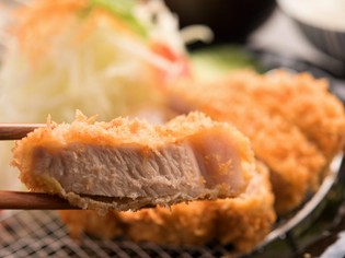 南島原市で飼育された豚肉でつくる『厚切りロースかつ』