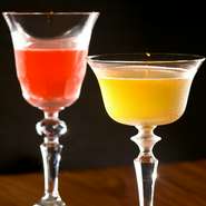 それぞれの好み、その日、その時の気分や体調に合わせて、その人にとって最高の一杯を提供します。「私のイメージで…」も大いに結構。”あなただけの一杯”を創ります。