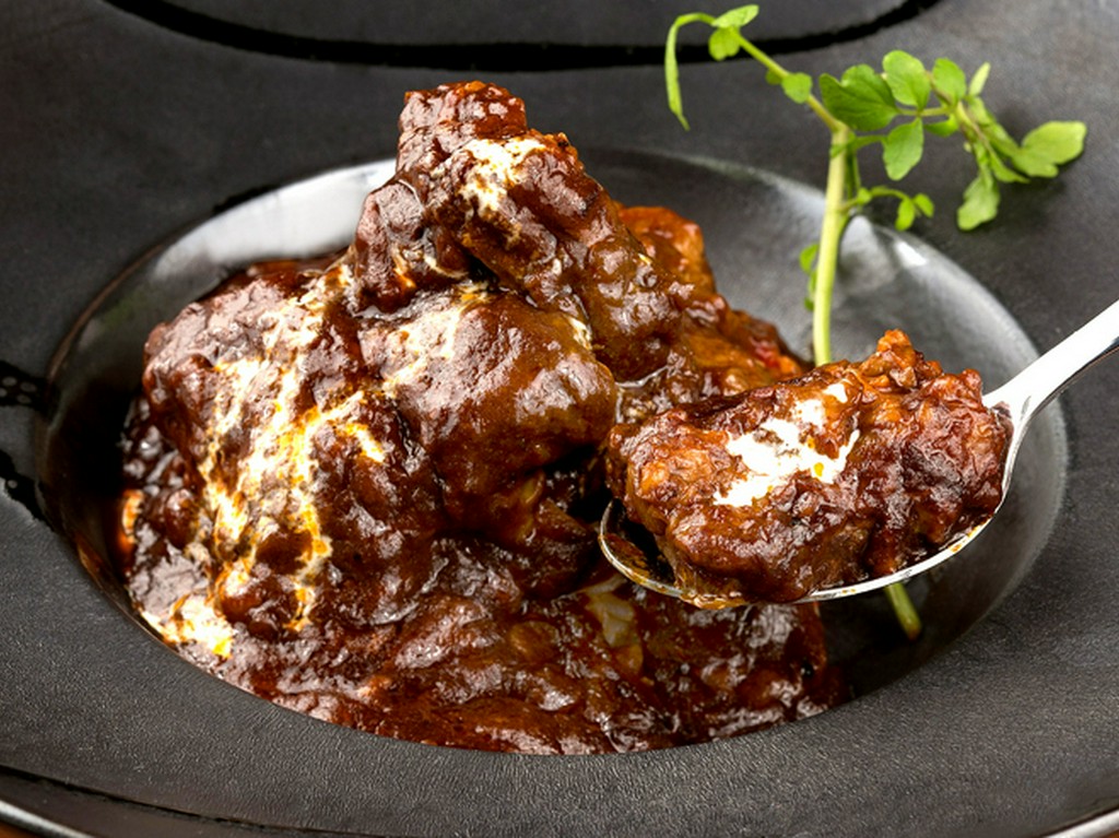 ギネスビールを使って三日間煮込んだ『GUINNESSのビーフカレー』