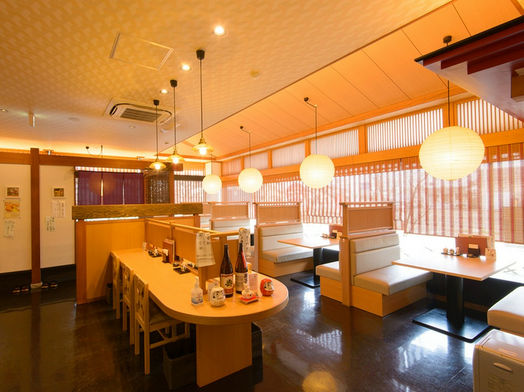 多彩なメニューと心地よい雰囲気で、家族みんなが大満足