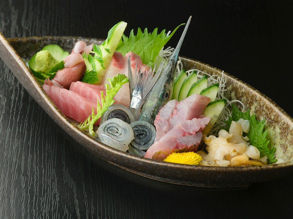 刺身盛り合わせ