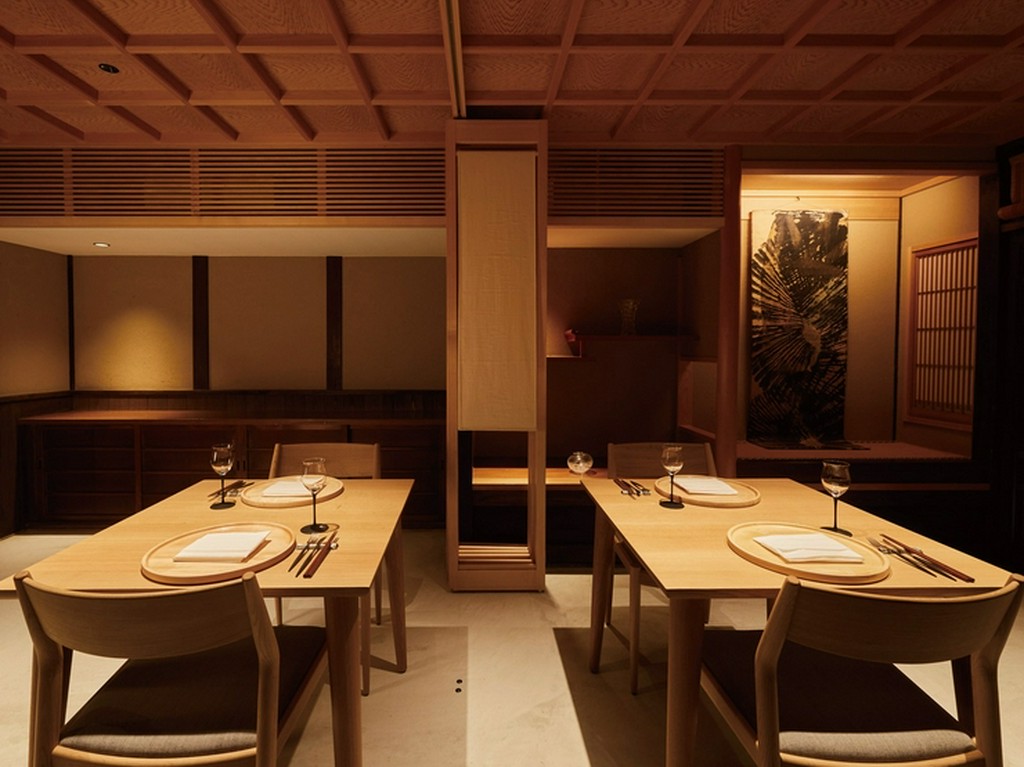 京都府産の木材が使われた、落ち着きのある和の風情