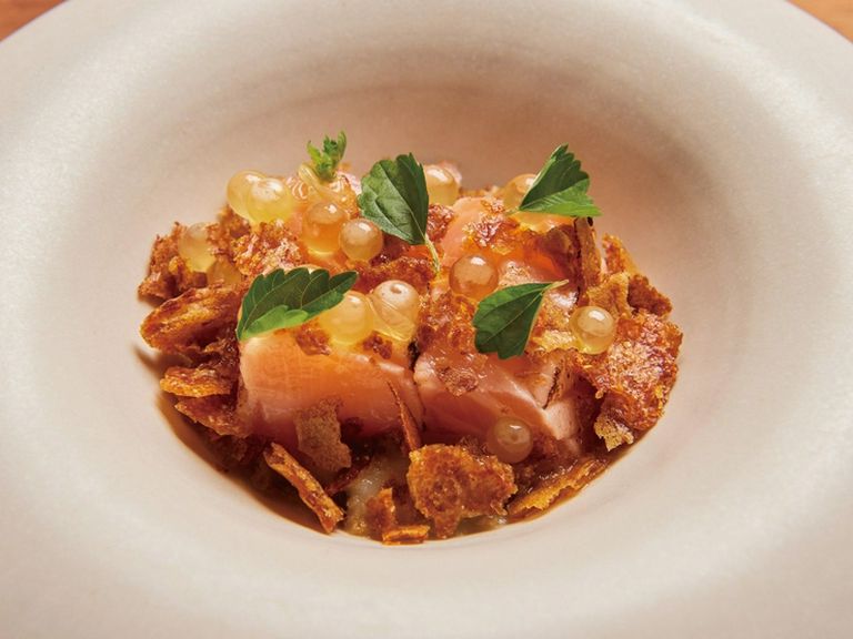 京都、滋賀、福井など、近隣の食材で織りなす逸品