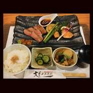 国産黒毛和牛肩ロースステーキランチ