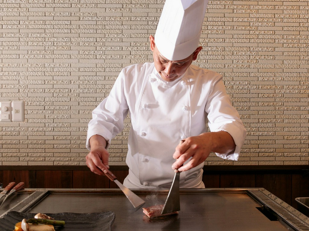 お客様に依頼される前に察知し、行き届いたサービスを心掛けて