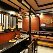 カジュアルシーンから特別なひと時まで、幅広く利用できる料理店