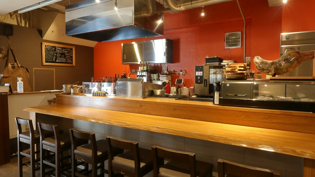 和気あいあい、気軽に楽しめるアットホームな店づくり