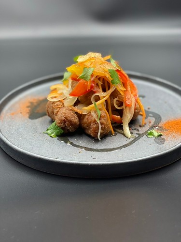 国内産大豆ミート料理