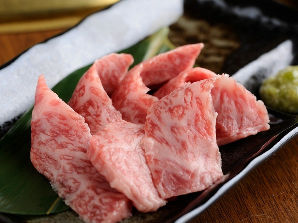 至福の味をここで！　ジュワっと肉汁があふれる『極上和牛』