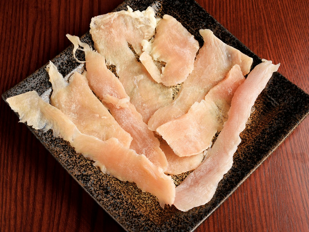脂の甘さとこりこりの食感、そして鮮度抜群の三つ巴『上ミノ』