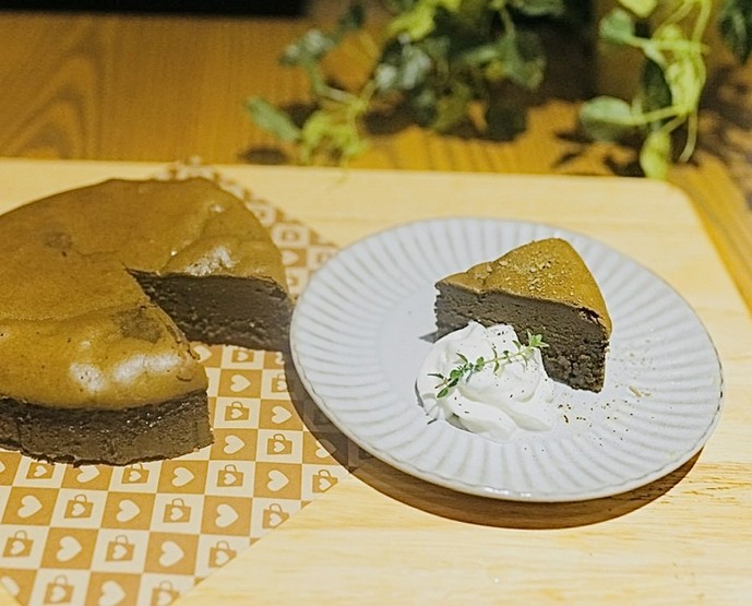 イエローテイル カフェ 鈴鹿 洋食 料理写真 ヒトサラ