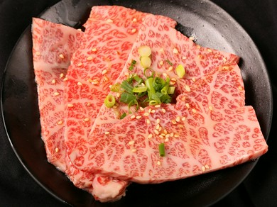 A3クラスの上質黒毛和種。子供から高齢者まで幅広く愛される店