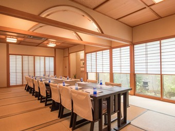 忘年会・新年会など、大人数でも対応