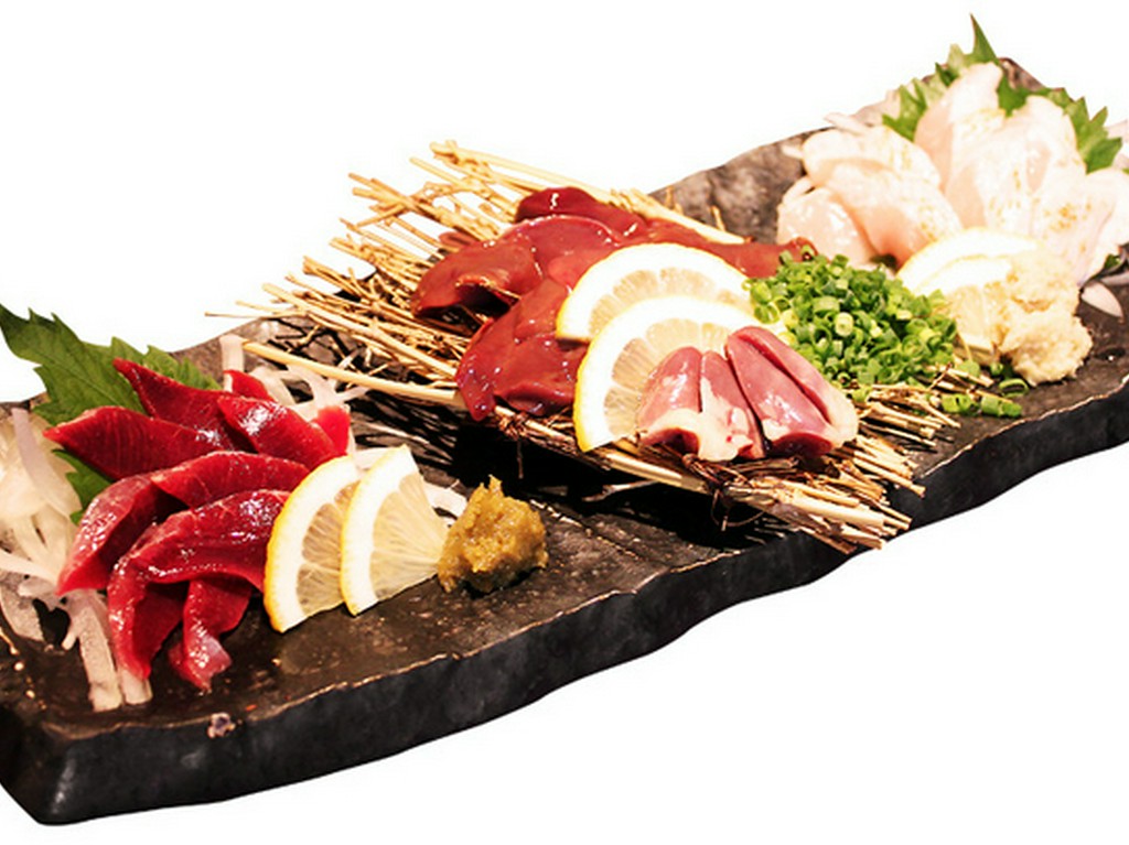 おすすめ　地頭鶏刺し　三種盛り