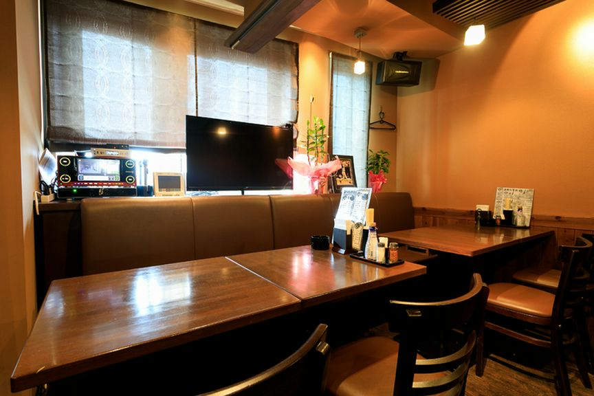 団体さんの貸切は昼からOK。カラオケも楽しめます