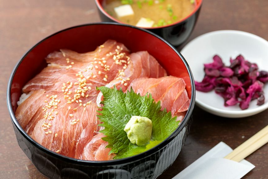 サラリーマンに大人気の『まぐろの漬け丼』