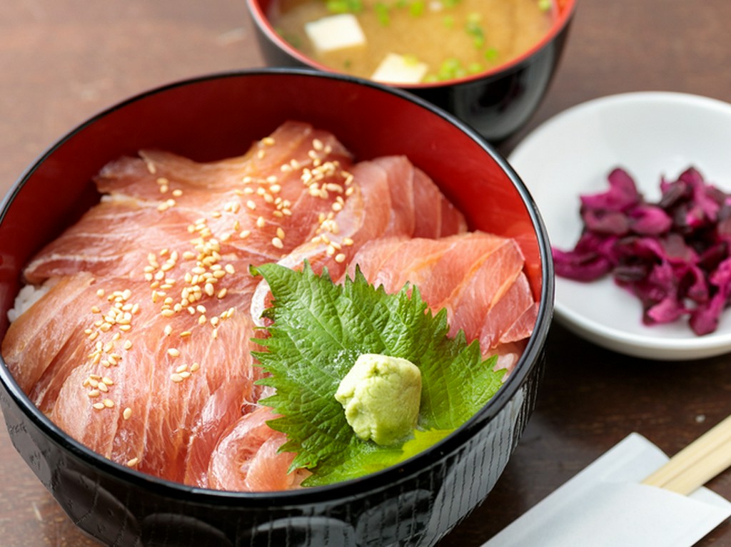サラリーマンに大人気の『まぐろの漬け丼』