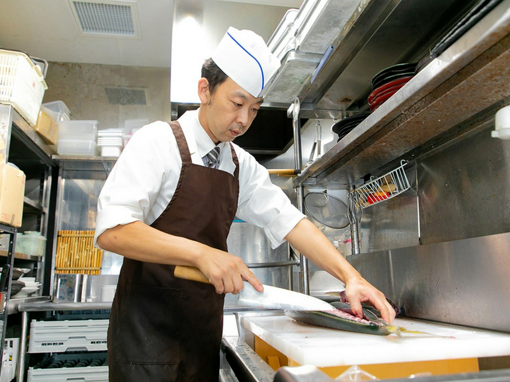 料理人の持つ技巧が活かされた、おいしさと美しさを併せ持つ料理
