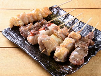 その日に入荷した中から、好みに合わせ焼き上げる『おまかせ6本コース』