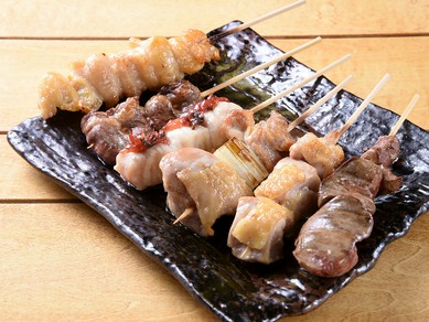 その日に入荷した中から、好みに合わせ焼き上げる『おまかせ6本コース』