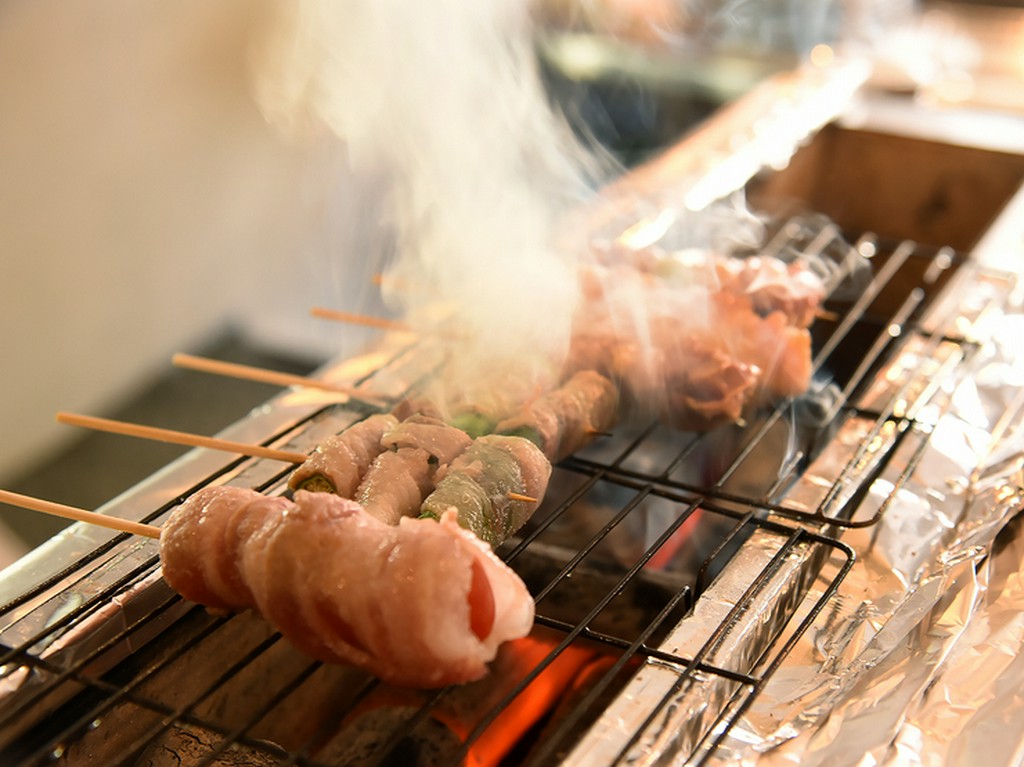 四季折々の野菜を豚肉で包み込んだ『本日の野菜巻き』