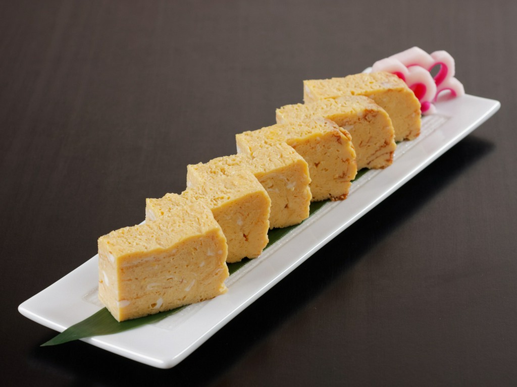 出汁の旨みが効いた『自家製玉子焼き』