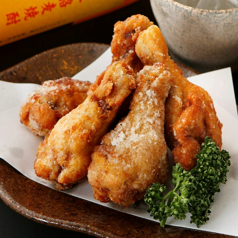 ジューシー＆奥深いおいしさ!　珠玉の一品『とろ手羽の唐揚げ』