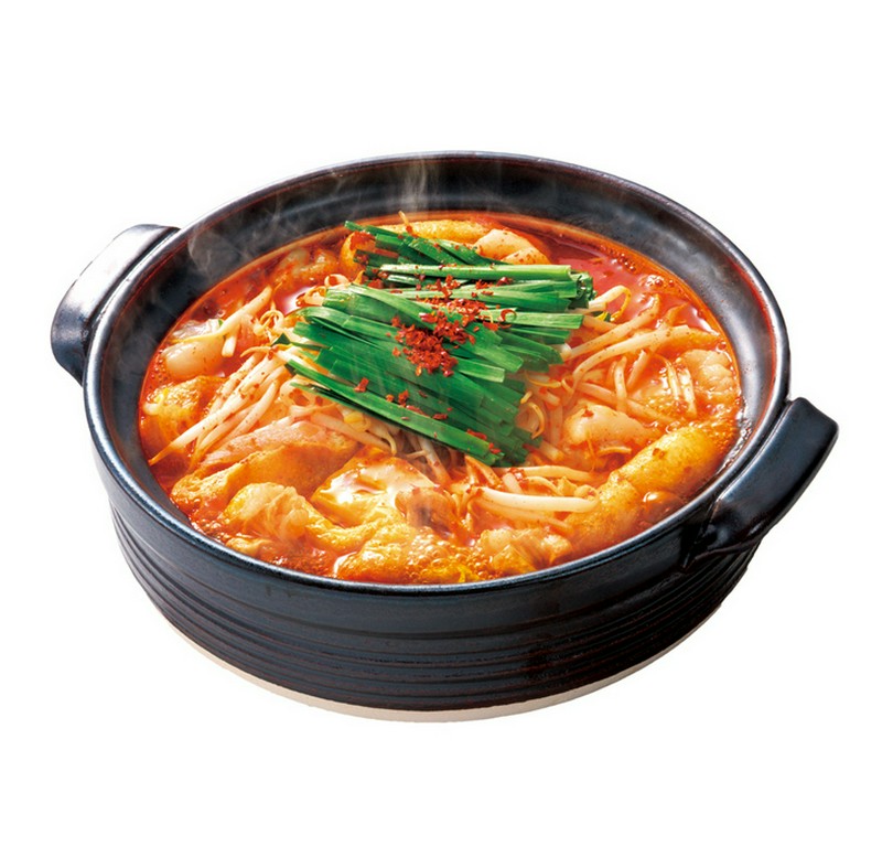 名古屋名物がズラリ。鍋・焼肉・手羽先などお酒に合う料理に舌鼓