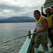 生産者と密接に関わることで初めて知る、村外不出の旬食材、東京では誰も知らない地元常識の季節料理など、産地には、インスピレーションの種と、美味しく食べてもらいたい想いが溢れています。