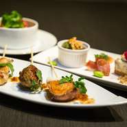 ◆9/3より営業時間を変更致します。◆
【月～木・土・祝日】
ランチ11:30～15:00　ディナー17:00～24:00
【金】
ランチ11:30～15:00　ディナー17:00～27:00
【定休日】
日曜日