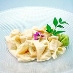 ■湯葉刺し 　　　　730円…一枚ずつ丁寧に汲み上げた湯葉
■漬物盛り合わせ 　680円…内容は日替りです