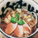 ■天ぷら蕎麦　1,630円
■常陸鴨南蛮 1,500円
■黒胡麻坦々蕎麦 1,250円
■月見とろろ蕎麦 1,150円
■かけ蕎麦 750円