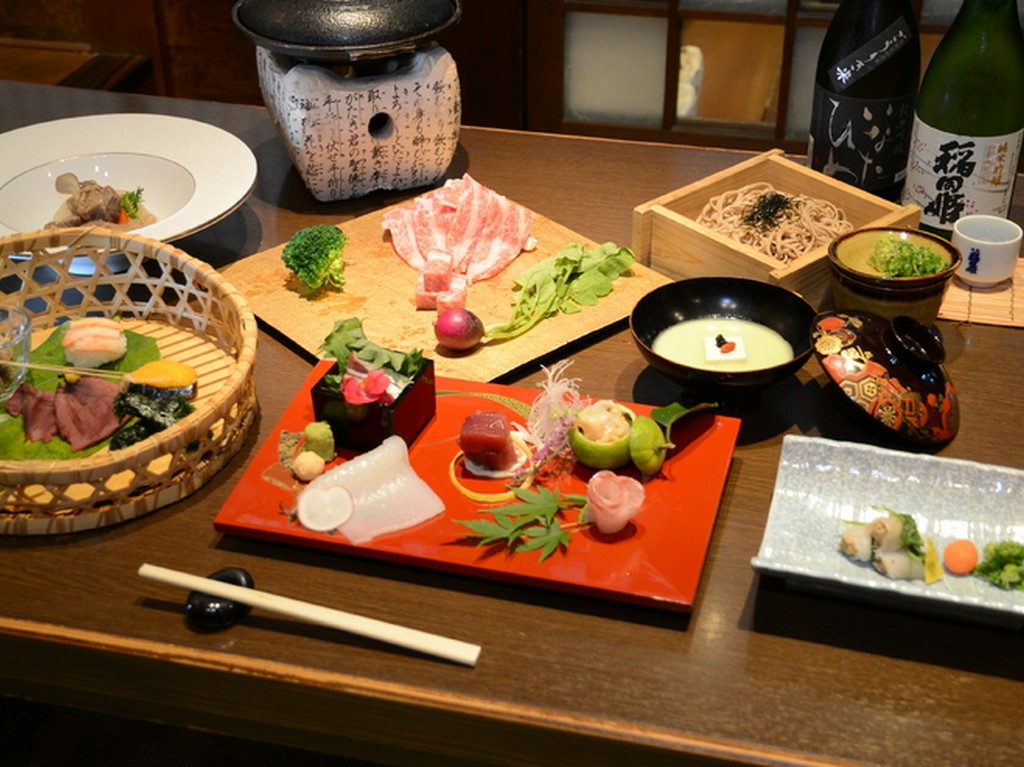 隠れ家居酒屋で、上質なひとときを