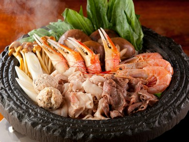 秘伝のごま油をふんだんに使用したオリジナルの鍋料理