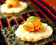 一番人気の生雲丹と焼き飯や黒毛和牛のランプ、締めのお好み焼きがお楽しみいただけるショートコースです。