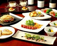前菜、シーフード、生雲丹と焼き飯、黒毛和牛ランプ、締めのお好み焼きがお楽しみいただけるコースです。
