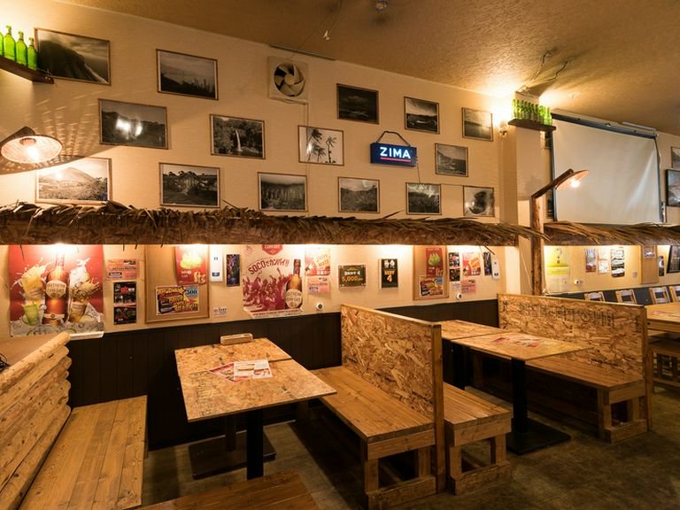 パーティーにはプロジェクターを使って楽しく演出