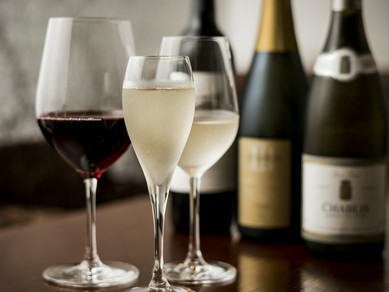 リーズナブルからプレミアムまでボトルを用意