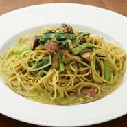 お茶の意外な旨さ『魔法のスパイス狭山茶の濃厚カルボナーラ』