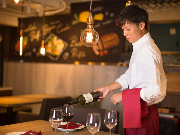 厳選した世界各国のワイン・スパークリングワイン30種以上