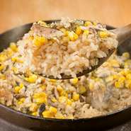 赤ちゃんからご来店OKの料理店です。五反田駅が最寄駅ですが、池田山の住宅街からは徒歩でのアクセスも快適な立地。季節の食材で仕上げる釜御飯など、ご家族で一緒に楽しめる料理も豊富です。ぜひ、お気軽にどうぞ。