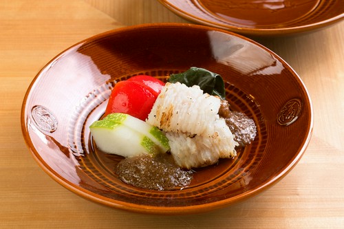 ハモと野菜皿も特製