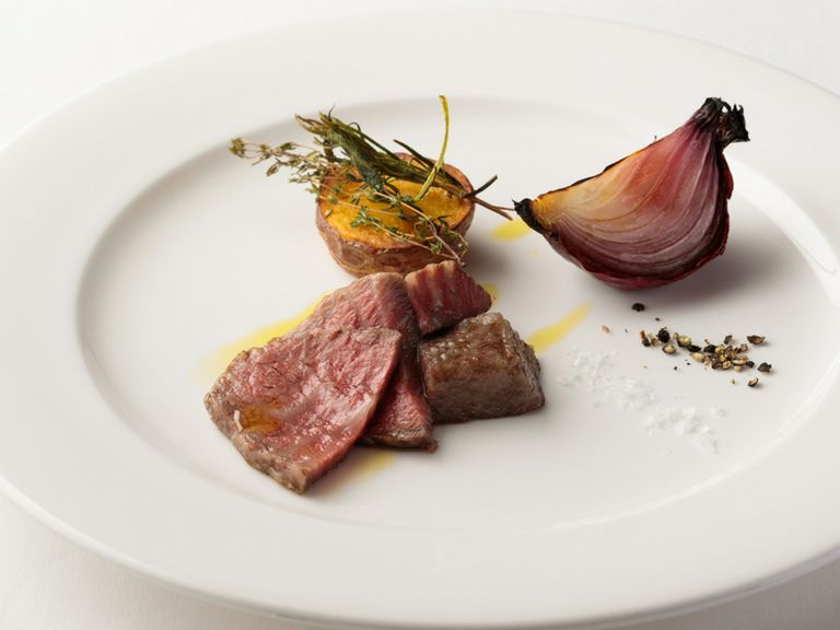 山形牛 雪降り和牛(A5) ランイチのロースト 有機栽培のポテトのハーブローストと共に