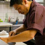 18卓のお席は全て個室席。プライベートな空間で、わいわいがやがやとお食事を楽しめます。各種宴会や飲み会にご利用ください。