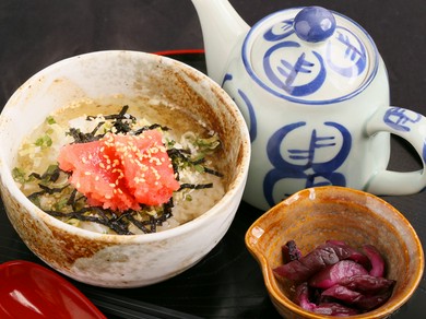 プチプチ食感がたまらない『たらこ茶漬け』
