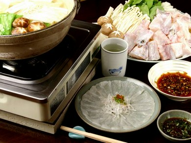 【コース】ふぐ料理(天然物使用のため6月から9月中旬まで休みます)