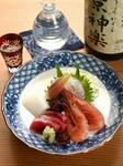 日本酒と相性ぴったり。新鮮な旬の魚介を堪能できる『お造り』