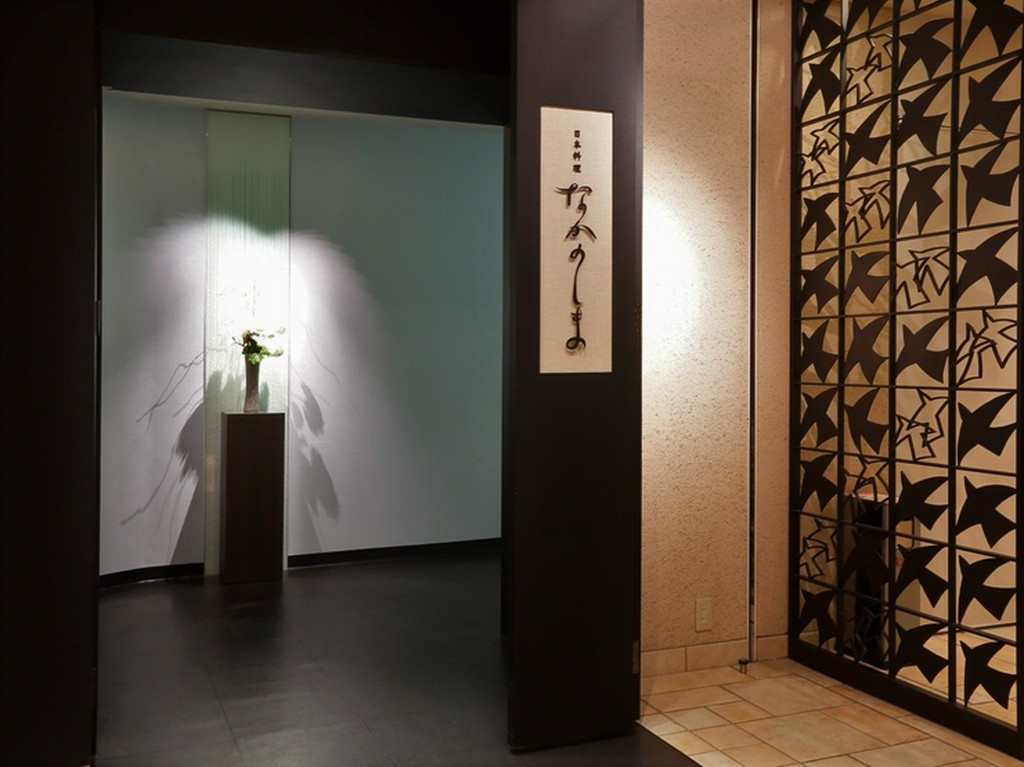 ホテルの最上階。高級感漂うエントランス