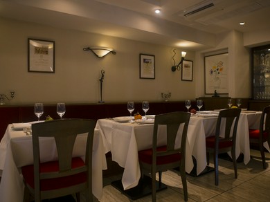 名シェフがつくる極上フレンチを落ち着いた雰囲気のなかで味わう