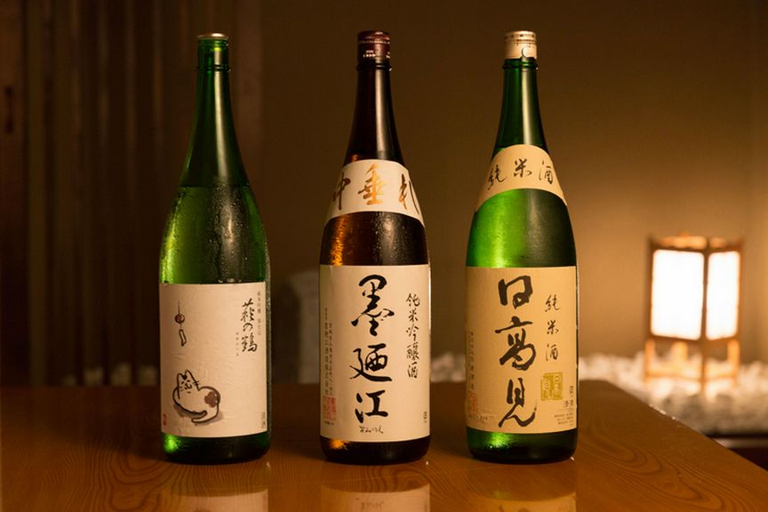 通も思わず唸る日本酒を少なからず用意する